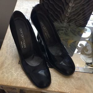Sexy black leather Sergio Rossi pumps 8.5